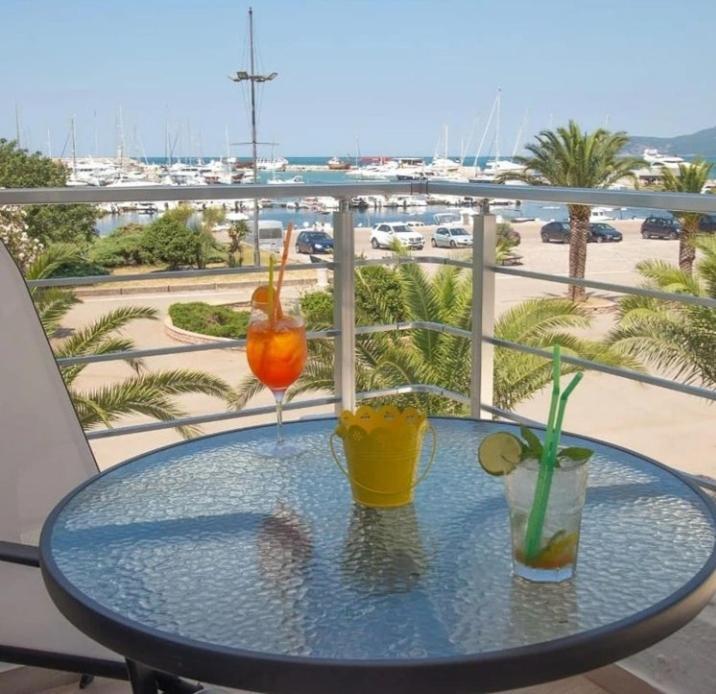 Passerella Apartments Bar Bagian luar foto